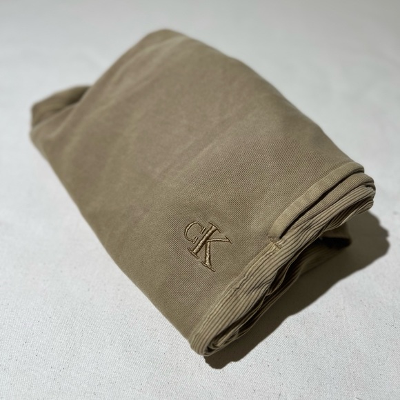 Lightly used- Calvin Klein Sweatpants- 100% cotton- high waisted - Picture 5 of 6